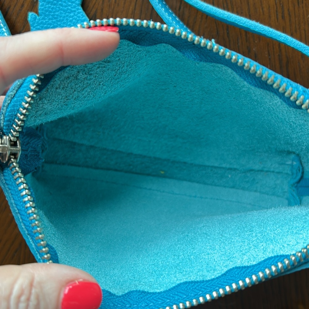 ROOTS mini crossbody/wristlet purse - Picture 7 of 7